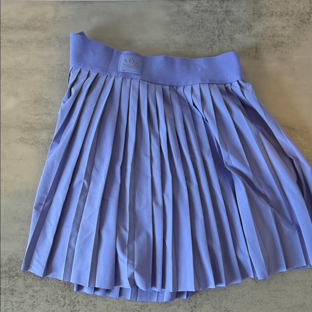 Beyond Yoga Lilac Pleated Skirt